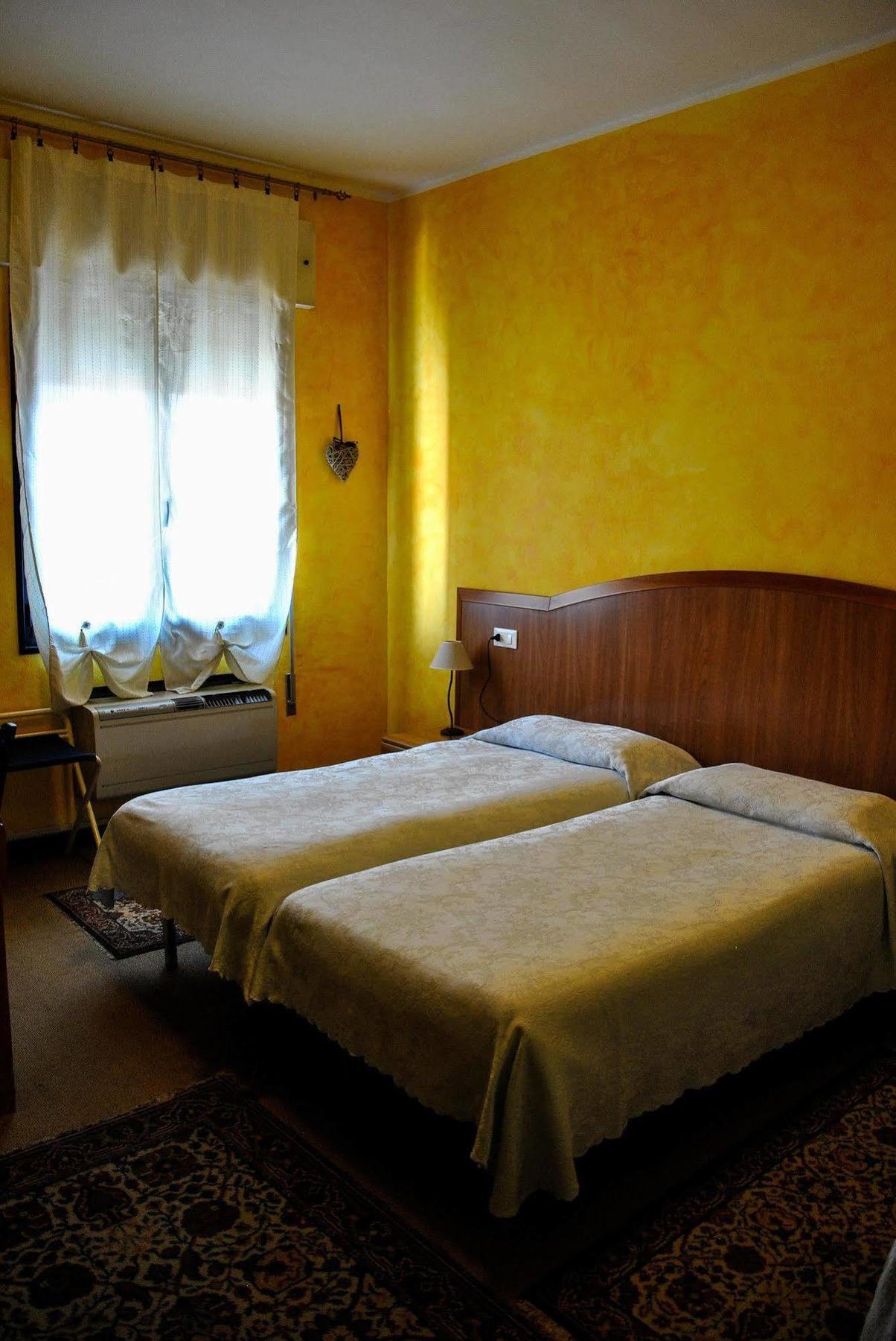 Hotel Alla Fiera Padova Luaran gambar